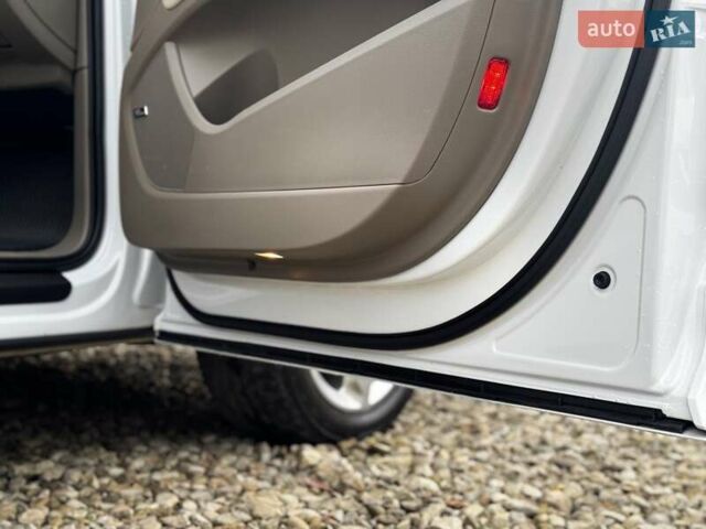 Білий Ауді Ку 7, об'ємом двигуна 3 л та пробігом 255 тис. км за 17500 $, фото 126 на Automoto.ua