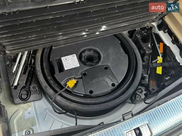 Білий Ауді Ку 7, об'ємом двигуна 3 л та пробігом 255 тис. км за 17500 $, фото 76 на Automoto.ua