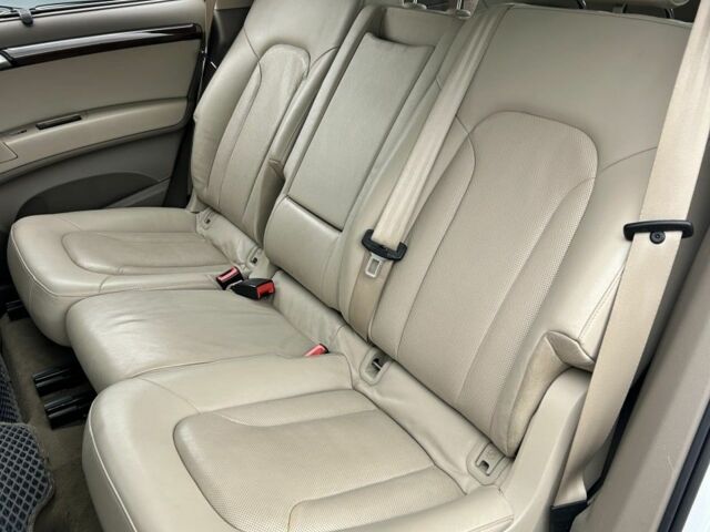 Білий Ауді Ку 7, об'ємом двигуна 3 л та пробігом 280 тис. км за 13500 $, фото 14 на Automoto.ua