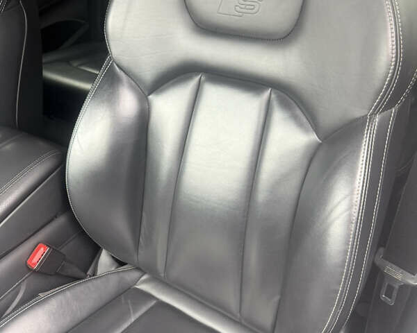 Білий Ауді Ку 7, об'ємом двигуна 3 л та пробігом 225 тис. км за 15000 $, фото 18 на Automoto.ua