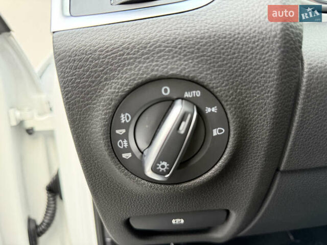 Белый Ауди Ку 7, объемом двигателя 3 л и пробегом 263 тыс. км за 17100 $, фото 51 на Automoto.ua