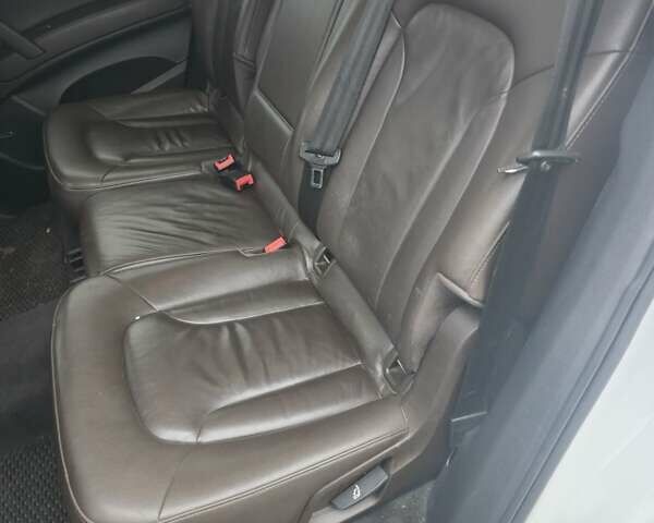 Белый Ауди Ку 7, объемом двигателя 2.97 л и пробегом 255 тыс. км за 16500 $, фото 4 на Automoto.ua