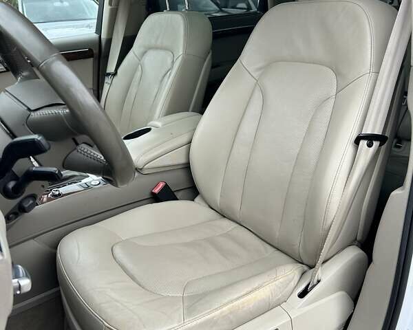 Белый Ауди Ку 7, объемом двигателя 3 л и пробегом 284 тыс. км за 14500 $, фото 33 на Automoto.ua