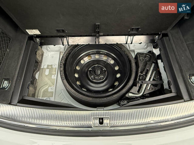 Белый Ауди Ку 7, объемом двигателя 3 л и пробегом 263 тыс. км за 17100 $, фото 32 на Automoto.ua