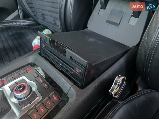 Білий Ауді Ку 7, об'ємом двигуна 2.97 л та пробігом 75 тис. км за 26750 $, фото 41 на Automoto.ua