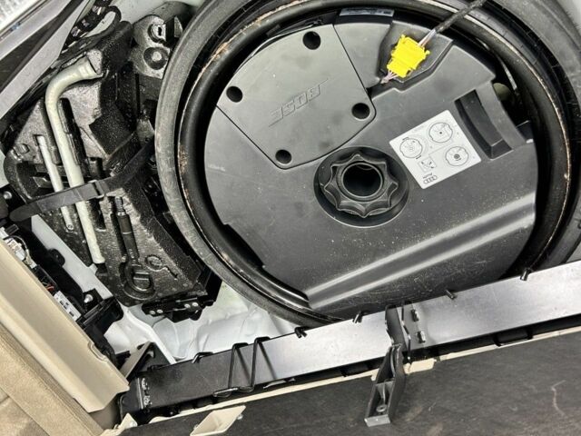 Білий Ауді Ку 7, об'ємом двигуна 3 л та пробігом 280 тис. км за 13500 $, фото 11 на Automoto.ua