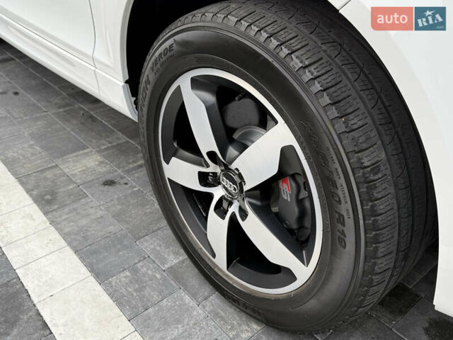 Белый Ауди Ку 7, объемом двигателя 3 л и пробегом 263 тыс. км за 17100 $, фото 56 на Automoto.ua