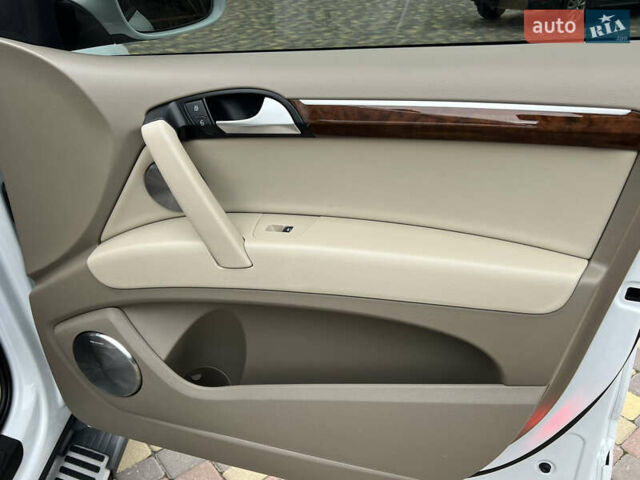 Ауді Ку 7 2012 у Дніпро (Дніпропетровську) на Automoto.ua Білий Ауді Ку 7, об'ємом двигуна 2.97 л та пробігом 206 тис. км за 21900 $, фото 33 на Automoto.ua