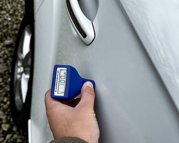 Білий Ауді Ку 7, об'ємом двигуна 3 л та пробігом 255 тис. км за 17500 $, фото 137 на Automoto.ua