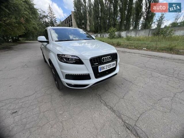 Белый Ауди Ку 7, объемом двигателя 2.97 л и пробегом 224 тыс. км за 20900 $, фото 3 на Automoto.ua