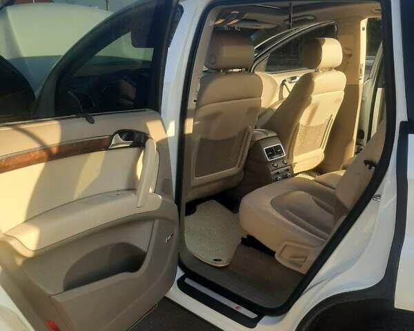 Білий Ауді Ку 7, об'ємом двигуна 3 л та пробігом 200 тис. км за 16500 $, фото 7 на Automoto.ua