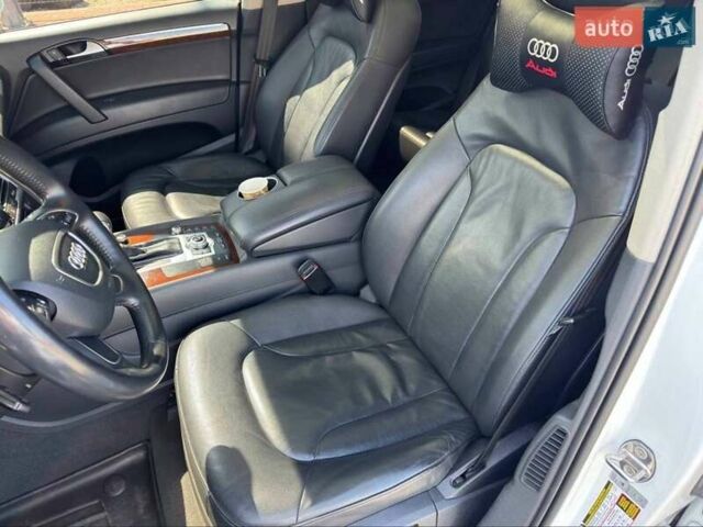 Белый Ауди Ку 7, объемом двигателя 2.97 л и пробегом 320 тыс. км за 17500 $, фото 16 на Automoto.ua