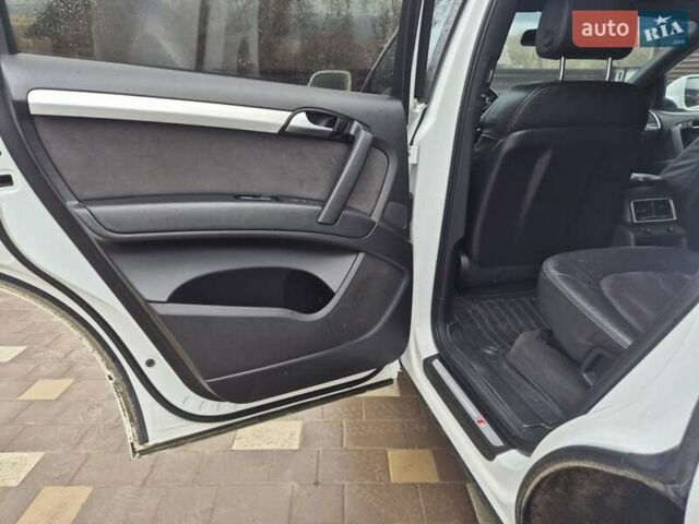 Белый Ауди Ку 7, объемом двигателя 2.97 л и пробегом 300 тыс. км за 17900 $, фото 25 на Automoto.ua