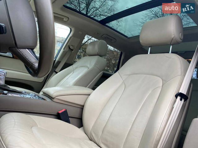 Белый Ауди Ку 7, объемом двигателя 3 л и пробегом 189 тыс. км за 15900 $, фото 5 на Automoto.ua