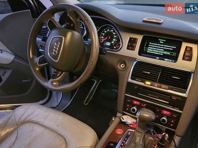 Белый Ауди Ку 7, объемом двигателя 2.97 л и пробегом 243 тыс. км за 22000 $, фото 14 на Automoto.ua
