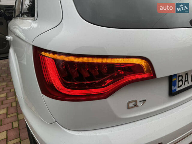 Білий Ауді Ку 7, об'ємом двигуна 2.97 л та пробігом 124 тис. км за 22900 $, фото 16 на Automoto.ua