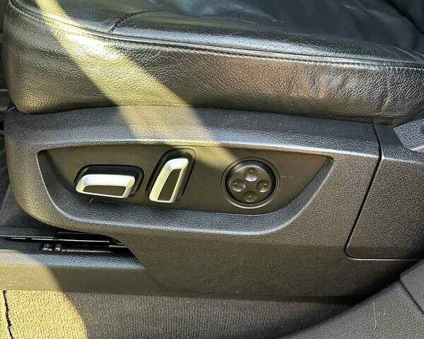 Белый Ауди Ку 7, объемом двигателя 2.97 л и пробегом 330 тыс. км за 17200 $, фото 17 на Automoto.ua