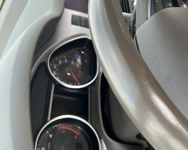 Белый Ауди Ку 7, объемом двигателя 3 л и пробегом 270 тыс. км за 17350 $, фото 6 на Automoto.ua