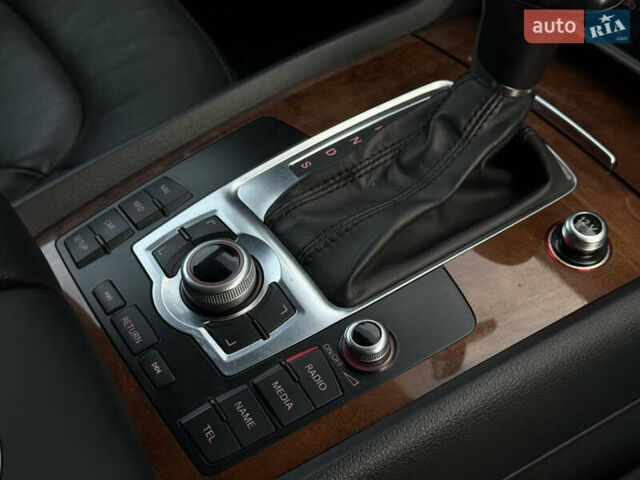 Білий Ауді Ку 7, об'ємом двигуна 2.97 л та пробігом 250 тис. км за 21500 $, фото 21 на Automoto.ua