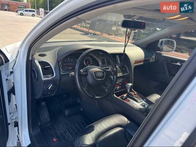 Белый Ауди Ку 7, объемом двигателя 2.97 л и пробегом 320 тыс. км за 17500 $, фото 13 на Automoto.ua