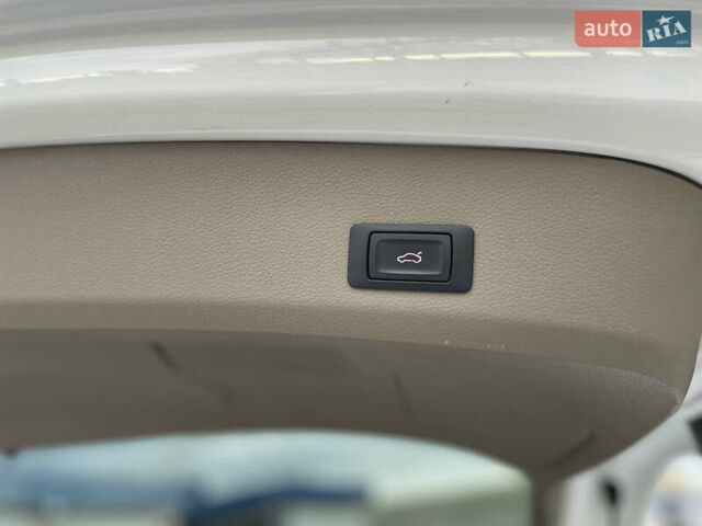 Ауди Ку 7 2013 в Луцке на Automoto.ua Белый Ауди Ку 7, объемом двигателя 2.97 л и пробегом 226 тыс. км за 18999 $, фото 33 на Automoto.ua