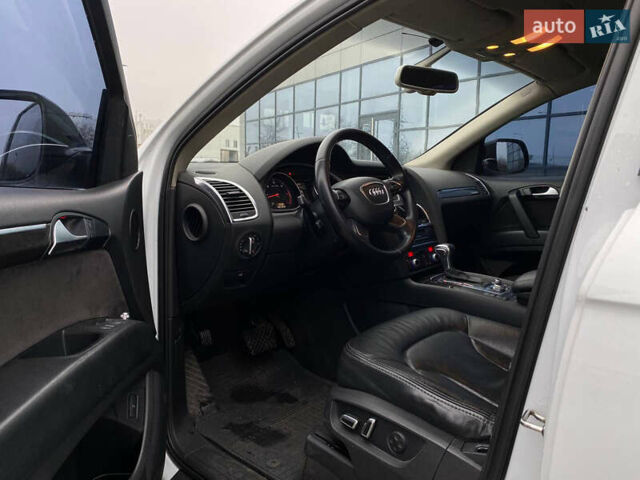 Білий Ауді Ку 7, об'ємом двигуна 2.97 л та пробігом 196 тис. км за 16900 $, фото 10 на Automoto.ua