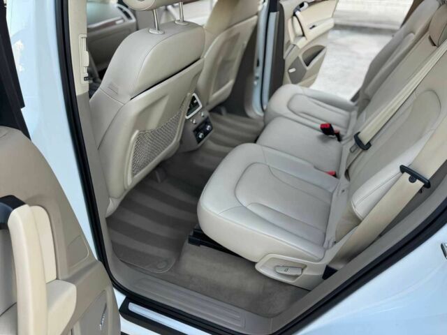 Білий Ауді Ку 7, об'ємом двигуна 3 л та пробігом 129 тис. км за 5500 $, фото 19 на Automoto.ua