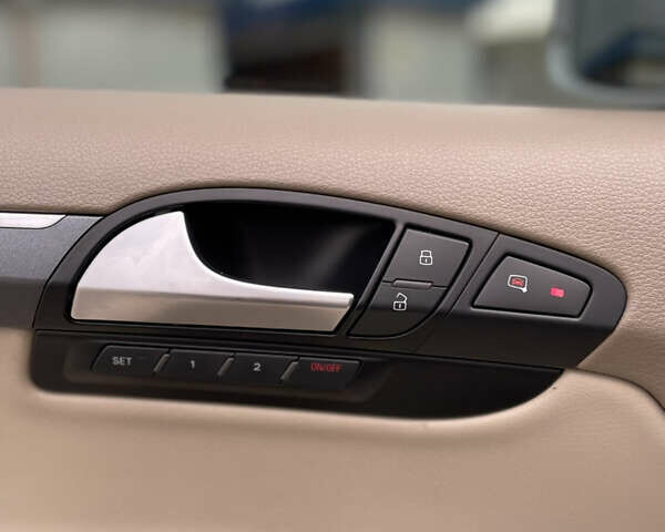 Ауди Ку 7 2013 в Луцке на Automoto.ua Белый Ауди Ку 7, объемом двигателя 2.97 л и пробегом 226 тыс. км за 18999 $, фото 14 на Automoto.ua