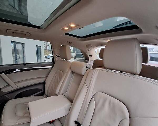 Белый Ауди Ку 7, объемом двигателя 3 л и пробегом 228 тыс. км за 15500 $, фото 31 на Automoto.ua