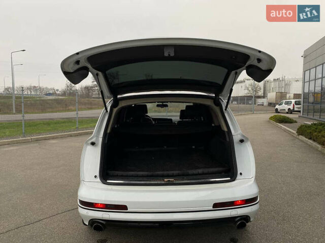 Білий Ауді Ку 7, об'ємом двигуна 2.97 л та пробігом 196 тис. км за 16900 $, фото 15 на Automoto.ua