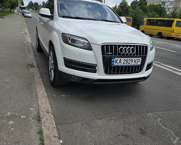Ауди Ку 7 2013 в Киеве на Automoto.ua Белый Ауди Ку 7, объемом двигателя 2.97 л и пробегом 274 тыс. км за 18000 $, фото 8 на Automoto.ua
