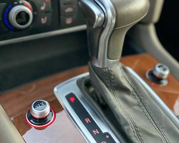 Белый Ауди Ку 7, объемом двигателя 3 л и пробегом 144 тыс. км за 16490 $, фото 42 на Automoto.ua