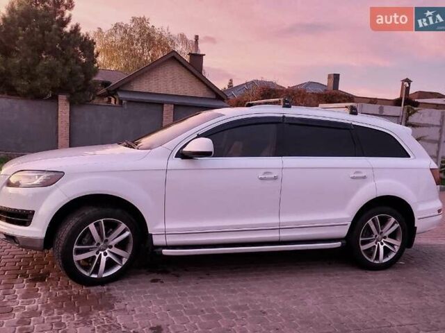 Белый Ауди Ку 7, объемом двигателя 2.97 л и пробегом 243 тыс. км за 22000 $, фото 5 на Automoto.ua