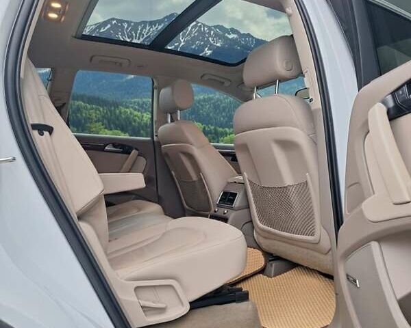 Білий Ауді Ку 7, об'ємом двигуна 3 л та пробігом 228 тис. км за 17000 $, фото 12 на Automoto.ua