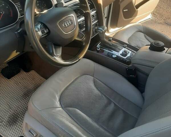 Білий Ауді Ку 7, об'ємом двигуна 3 л та пробігом 200 тис. км за 16500 $, фото 3 на Automoto.ua