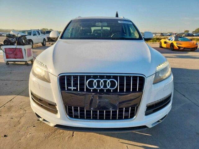 Белый Ауди Ку 7, объемом двигателя 3 л и пробегом 65 тыс. км за 1200 $, фото 4 на Automoto.ua