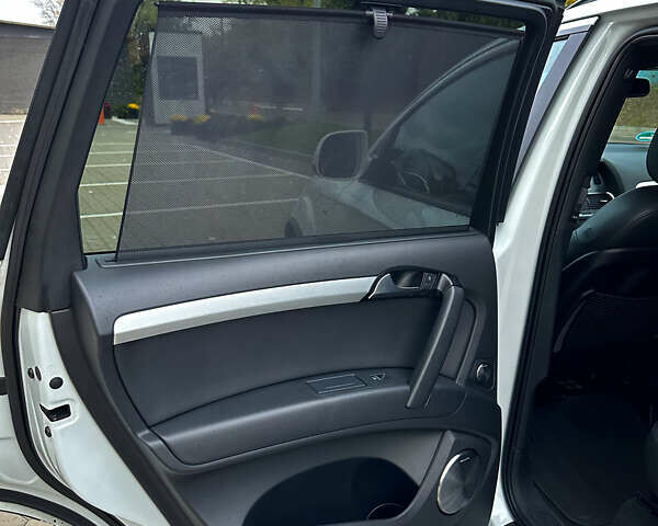 Белый Ауди Ку 7, объемом двигателя 3 л и пробегом 285 тыс. км за 17500 $, фото 50 на Automoto.ua