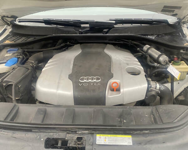 Белый Ауди Ку 7, объемом двигателя 2.97 л и пробегом 221 тыс. км за 17999 $, фото 18 на Automoto.ua