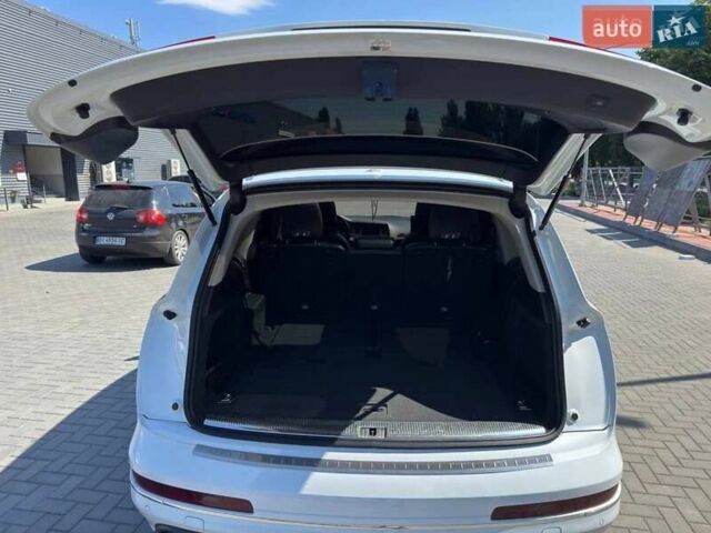 Белый Ауди Ку 7, объемом двигателя 2.97 л и пробегом 320 тыс. км за 17500 $, фото 20 на Automoto.ua