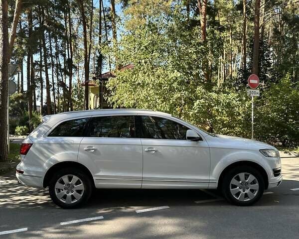 Белый Ауди Ку 7, объемом двигателя 2.97 л и пробегом 296 тыс. км за 16700 $, фото 4 на Automoto.ua