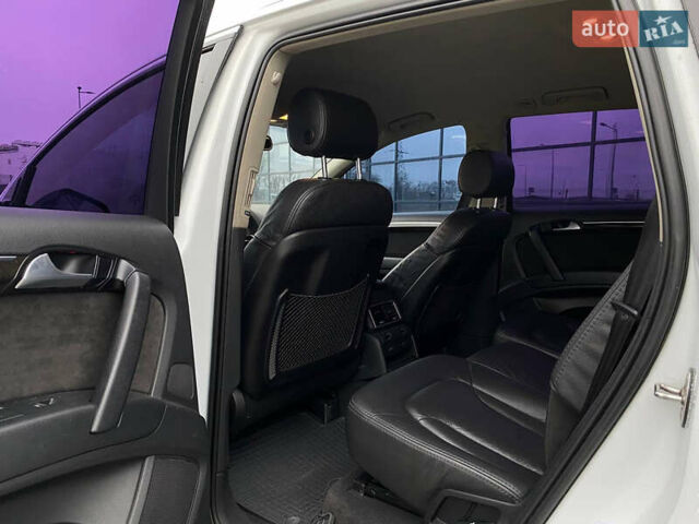 Білий Ауді Ку 7, об'ємом двигуна 2.97 л та пробігом 196 тис. км за 16900 $, фото 12 на Automoto.ua