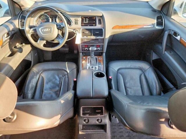 Белый Ауди Ку 7, объемом двигателя 3 л и пробегом 65 тыс. км за 1200 $, фото 7 на Automoto.ua