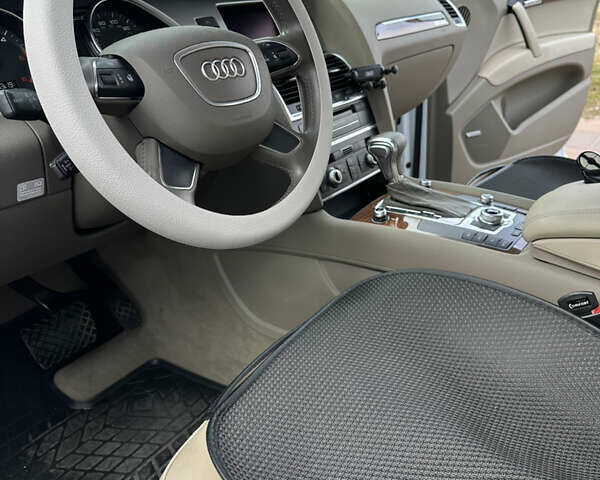 Белый Ауди Ку 7, объемом двигателя 2.97 л и пробегом 122 тыс. км за 24100 $, фото 16 на Automoto.ua