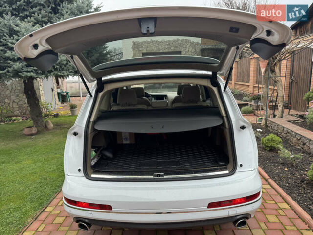 Білий Ауді Ку 7, об'ємом двигуна 2.97 л та пробігом 124 тис. км за 22900 $, фото 14 на Automoto.ua