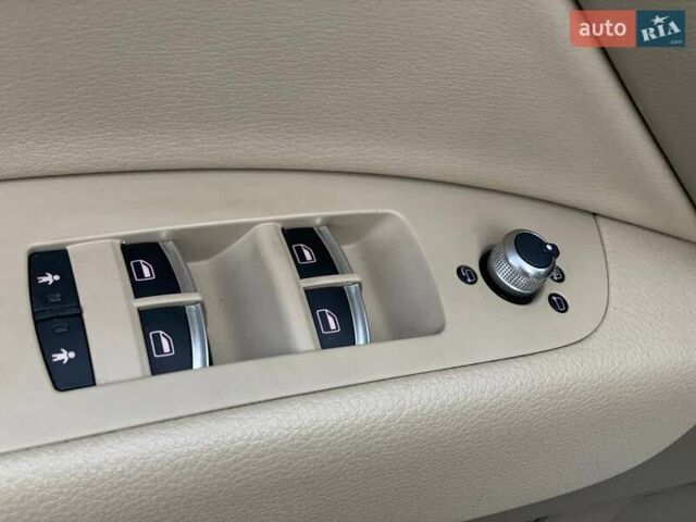 Белый Ауди Ку 7, объемом двигателя 3 л и пробегом 144 тыс. км за 16490 $, фото 25 на Automoto.ua