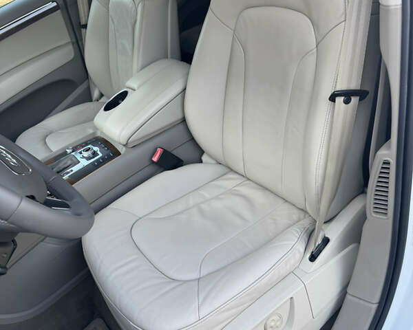 Белый Ауди Ку 7, объемом двигателя 3 л и пробегом 285 тыс. км за 14800 $, фото 8 на Automoto.ua