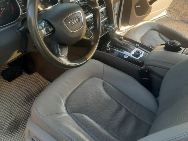 Білий Ауді Ку 7, об'ємом двигуна 3 л та пробігом 200 тис. км за 16500 $, фото 4 на Automoto.ua