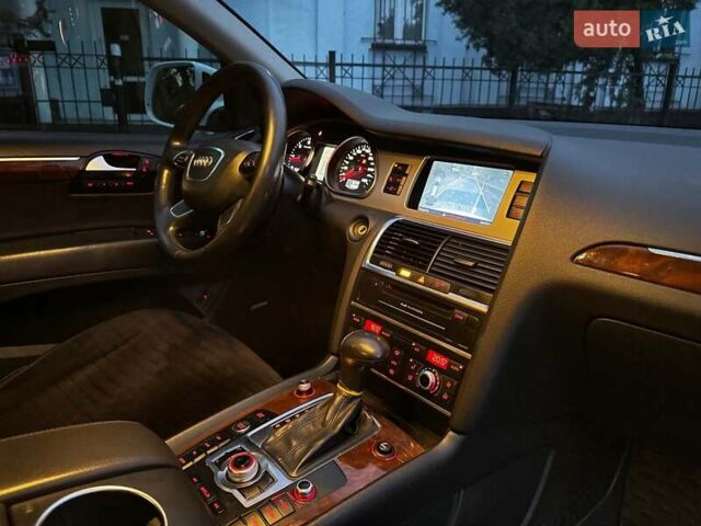 Белый Ауди Ку 7, объемом двигателя 3 л и пробегом 254 тыс. км за 15690 $, фото 33 на Automoto.ua
