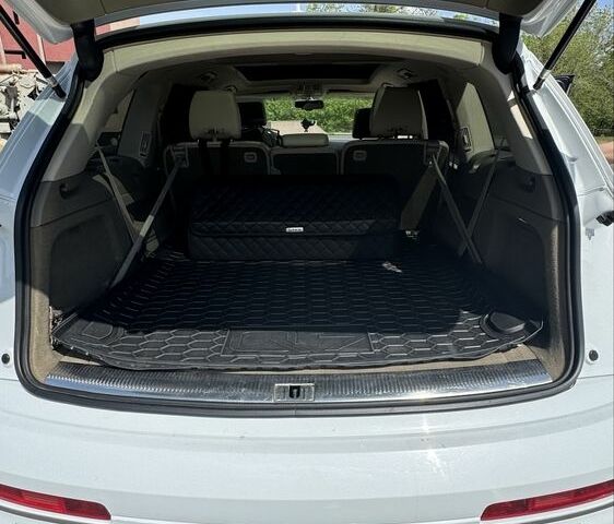 Білий Ауді Ку 7, об'ємом двигуна 3 л та пробігом 246 тис. км за 18200 $, фото 11 на Automoto.ua