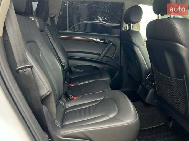 Білий Ауді Ку 7, об'ємом двигуна 3 л та пробігом 115 тис. км за 17400 $, фото 27 на Automoto.ua